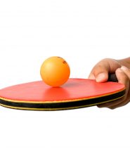 Choisissez un revêtement pour votre raquette de ping-pong, adapté à votre style de jeu !
